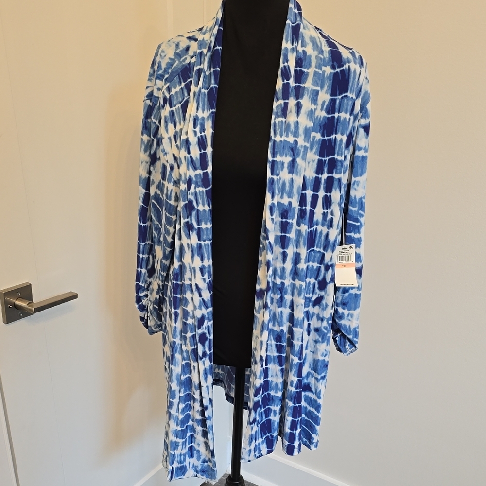 Vince Camuto Blue and White Tie-Dye Cardigan